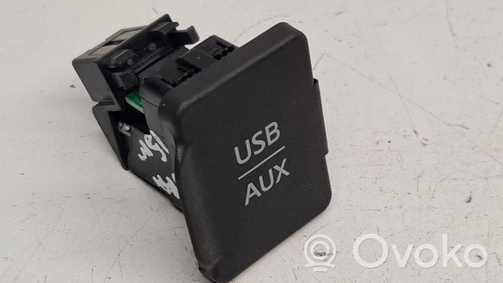 Nissan Micra USB socket connector 