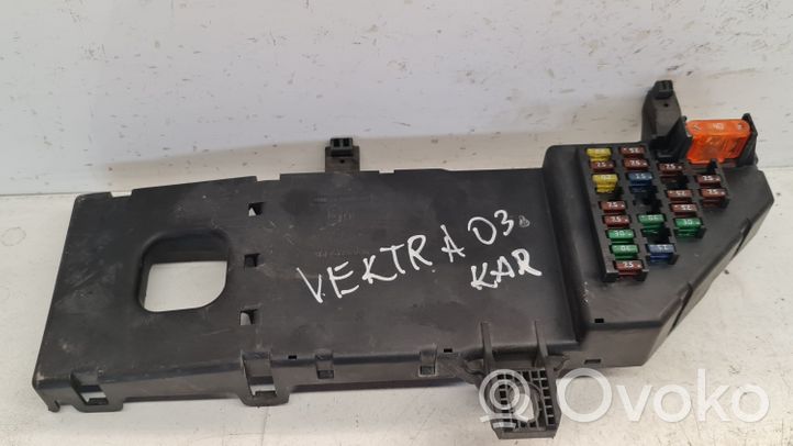 Opel Vectra C Set scatola dei fusibili 24400590