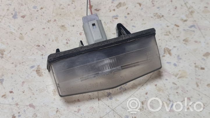 Lexus CT 200H Number plate light E130551