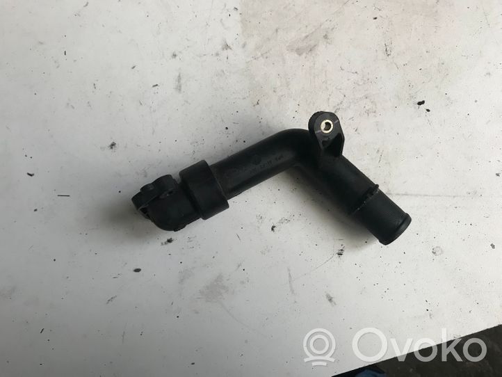 Dacia Sandero Tubo flessibile del liquido di raffreddamento del motore 7700111985