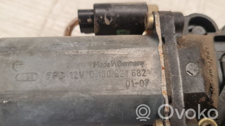 Ford Fiesta Elektryczny podnośnik szyby drzwi przednich 96FGA3201BE