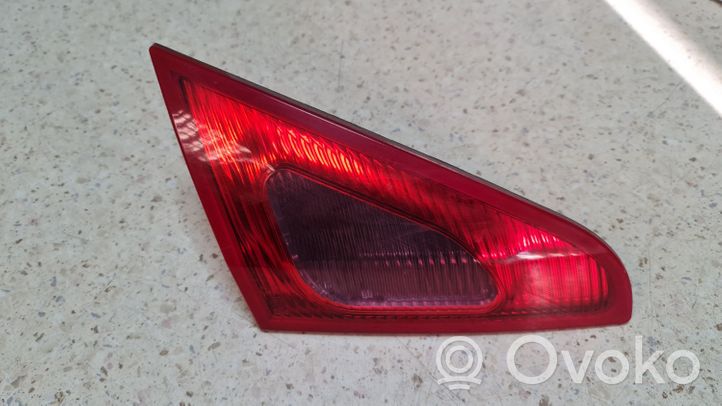 Mitsubishi Colt CZ3 Lampy tylnej klapy bagażnika MN105625