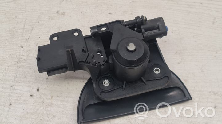 Opel Corsa C Zamek tylnej klapy bagażnika 90534783