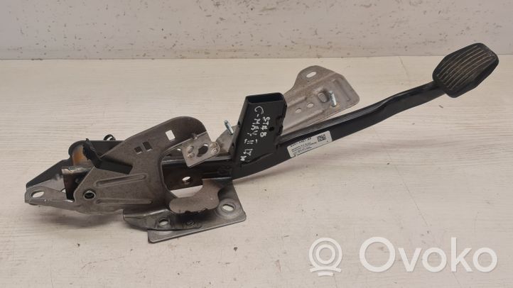 Ford C-MAX II Brake pedal AV612467AF