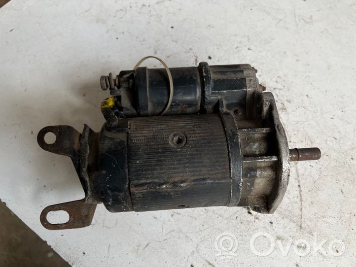 Volkswagen Golf I Starter motor 036911023D