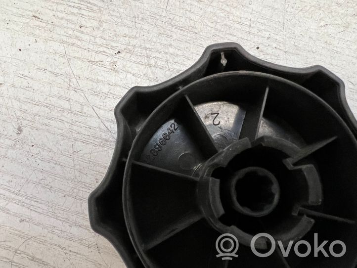 Opel Zafira B Bouton, molette de réglage de siège 24421665