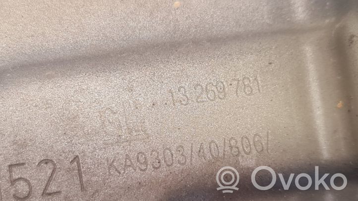 Opel Meriva B Uchwyt / Mocowanie błotnika przedniego 13269781