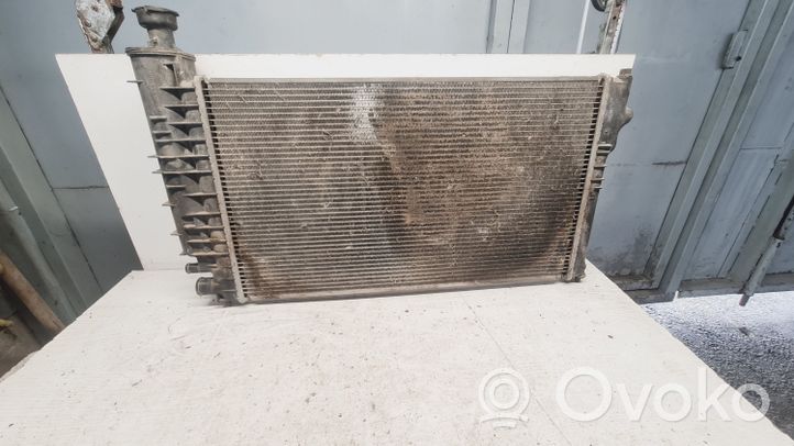 Peugeot 405 Radiateur de refroidissement 51975669