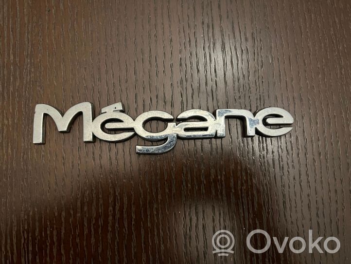 Renault Megane I Logo, emblème de fabricant 7700845989