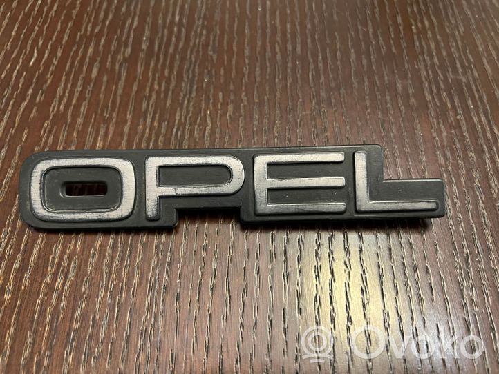 Opel Kadett D Manufacturers badge/model letters 90053232