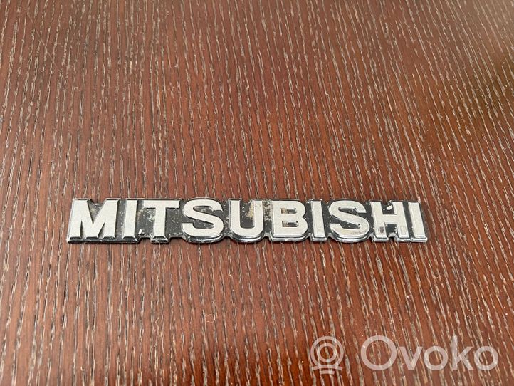 Mitsubishi Lancer Ražotāja plāksnīte / modeļa burti MB117150