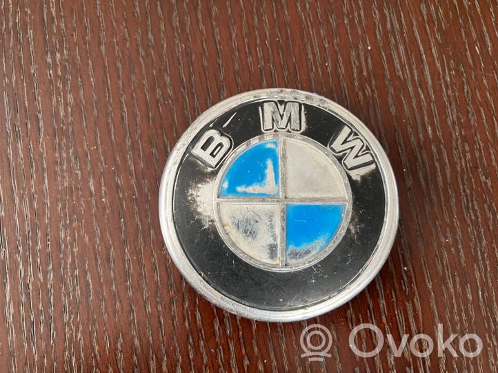 BMW 3 E30 Ražotāja plāksnīte / modeļa burti 18138332