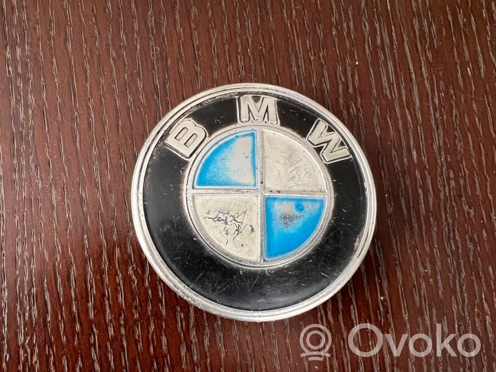 BMW 5 E39 Logo, emblème de fabricant 18268932