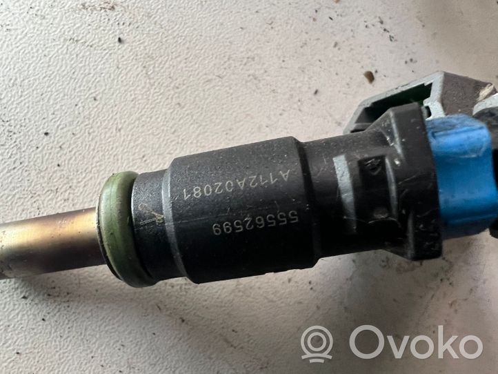 Opel Astra J Set di iniettori 55562599