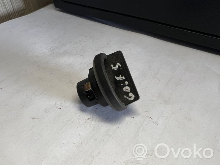 Volkswagen Golf V Element lampy przedniej 1K6953123D