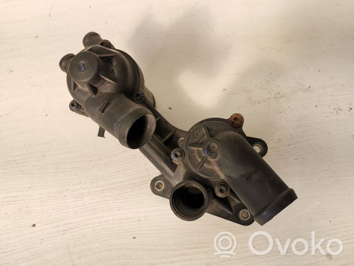 Skoda Fabia Mk2 (5J) Termostat / Obudowa termostatu 03C121026M