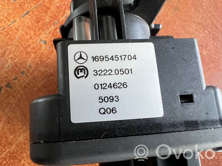 Mercedes-Benz A W169 Šviesų jungtukas 1695451704