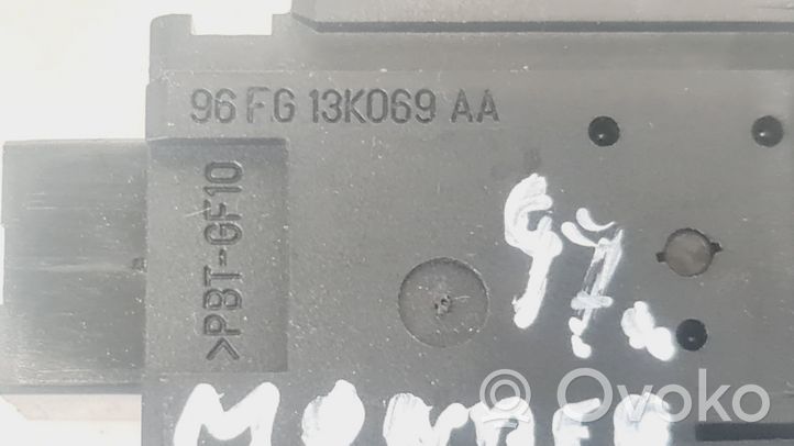 Ford Mondeo MK II Przycisk / Pokrętło regulacji świateł 96FG13K069AA