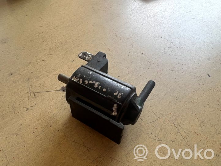 Mitsubishi Pajero Turbo solenoid valve K5T47172