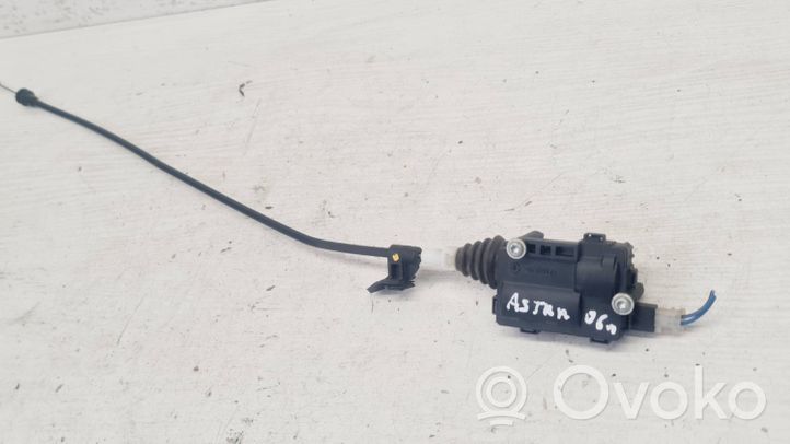 Opel Astra H Central locking motor 13125619