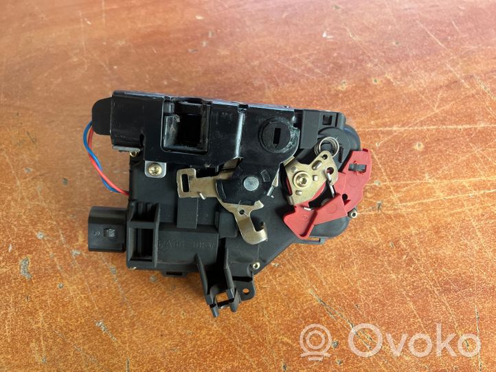 Audi A2 Etuoven lukko 8Z0839015A