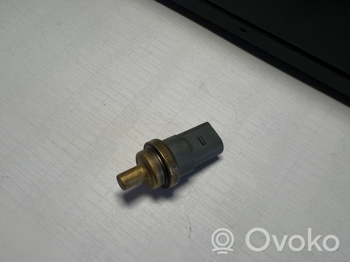 Audi A4 S4 B8 8K Sonde de température de liquide de refroidissement 06A919501A