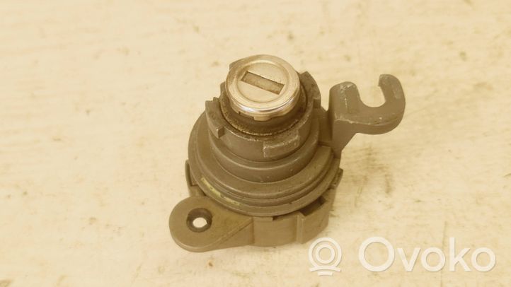 Saab 9-3 Ver2 Serratura portiera anteriore (vicino alla maniglia) 152741