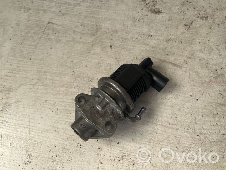 Volkswagen Golf V EGR valve 06A131501J