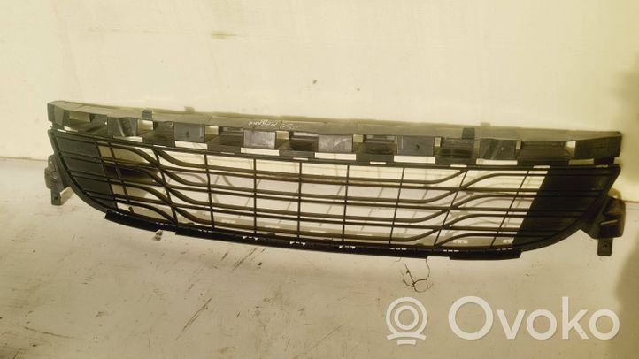 Renault Megane III Grille inférieure de pare-chocs avant 622540001R