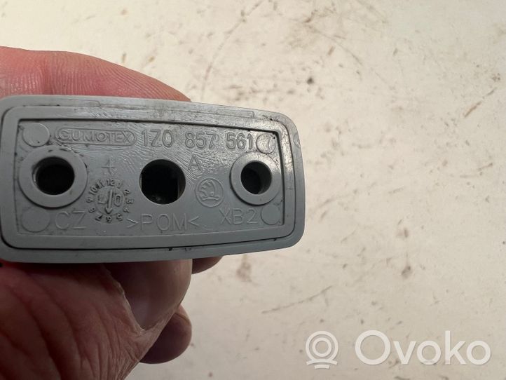 Volkswagen Fox Uchwyt osłony przeciwsłonecznej szyberdachu 1Z0857561A