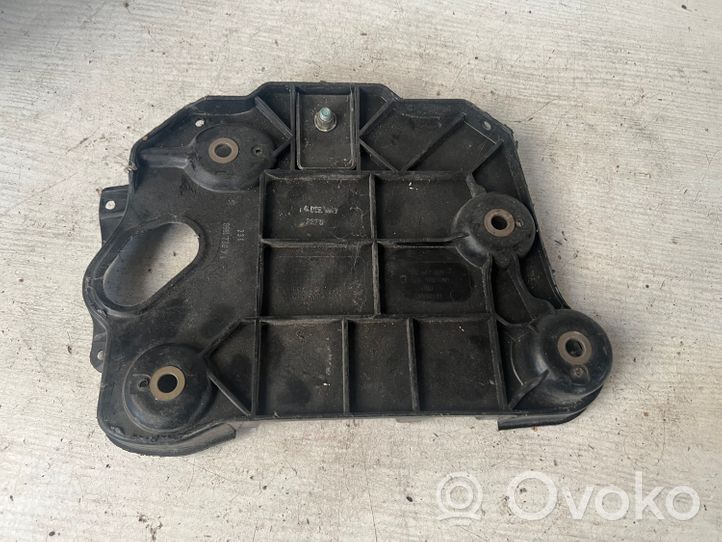 Volkswagen Lupo Akumuliatoriaus tvirtinimo padas 6N0804825C