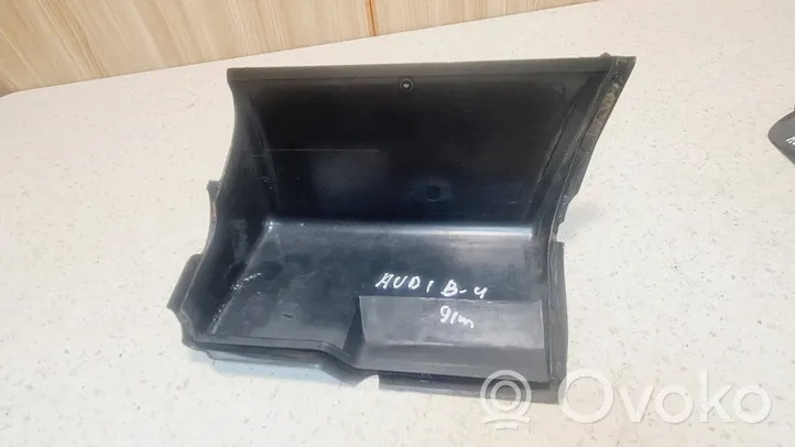 Audi 80 90 S2 B4 Coperchio/tappo della scatola vassoio della batteria 893915437