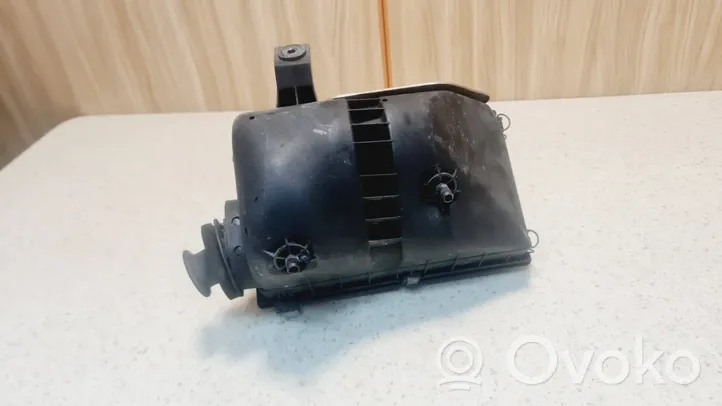 Audi 80 90 S2 B4 Boîtier de filtre à air 028129607G