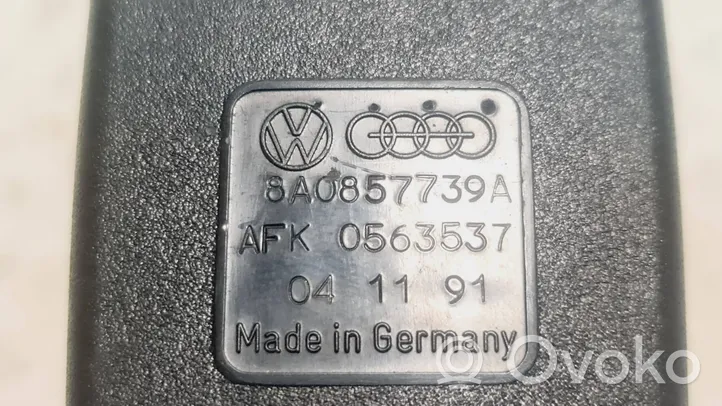 Audi 80 90 S2 B4 Fibbia della cintura di sicurezza posteriore 8A0857739A