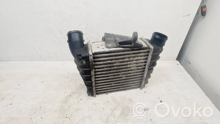 Skoda Fabia Mk2 (5J) Chłodnica powietrza doładowującego / Intercooler 818829