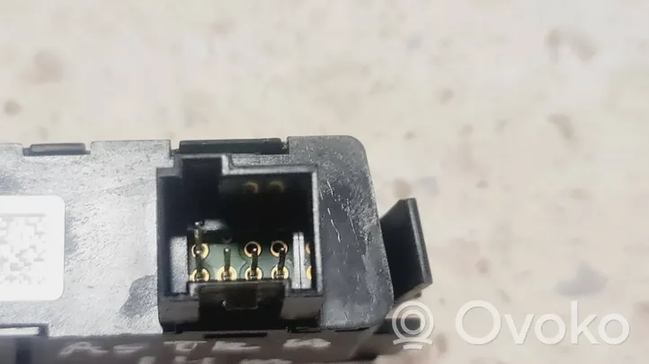 Opel Astra J Parking (PDC) sensor switch 13288081