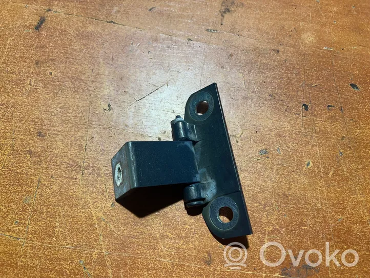 Opel Astra J Tailgate/trunk/boot hinge 93862616