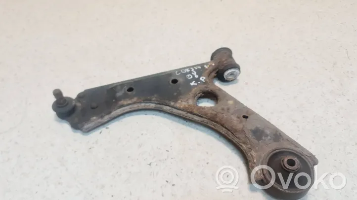 Opel Corsa D Fourchette, bras de suspension inférieur avant C724