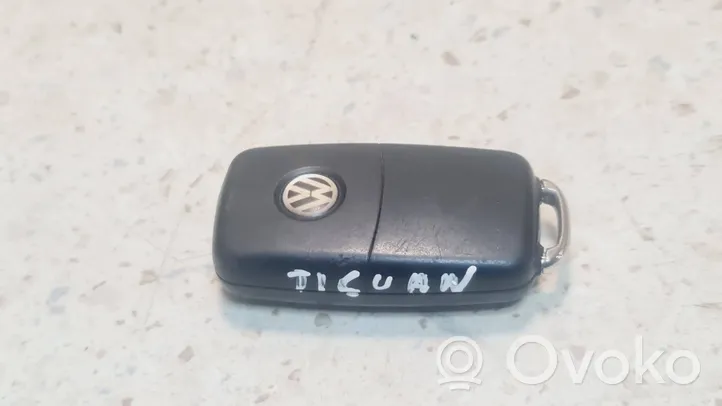 Volkswagen Tiguan Clé / carte de démarrage 5K0837202AD