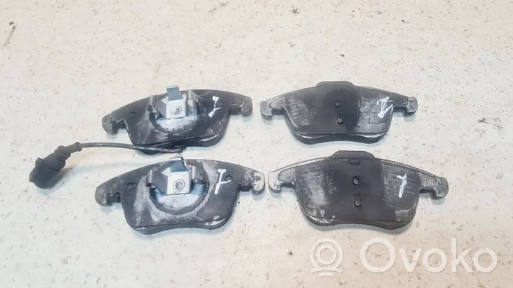 Volkswagen Tiguan Brake pads (front) 5N0698151