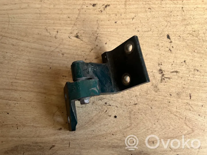 Peugeot 406 Rear door lower hinge 