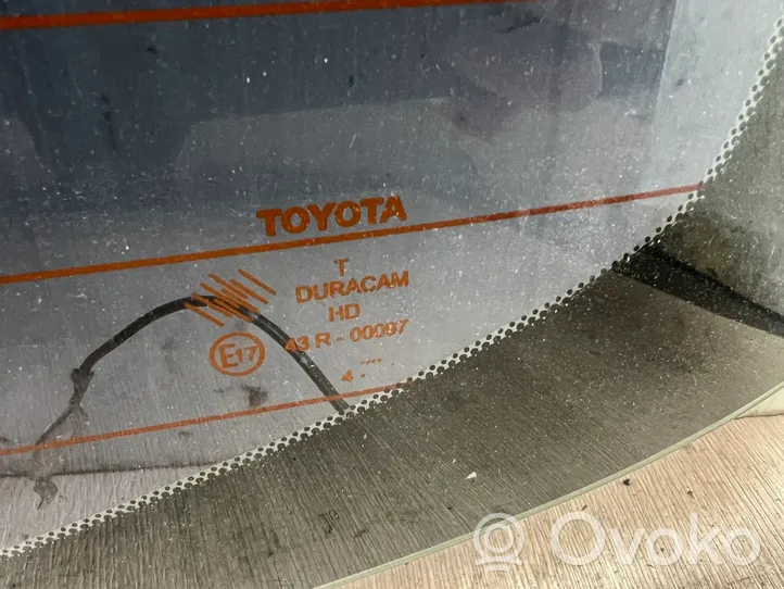 Toyota Corolla Verso AR10 Luna del parabrisas trasero 