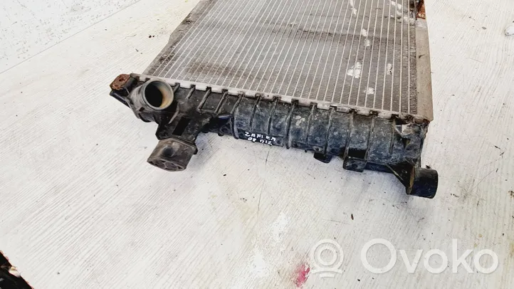 Opel Zafira B Coolant radiator M003748