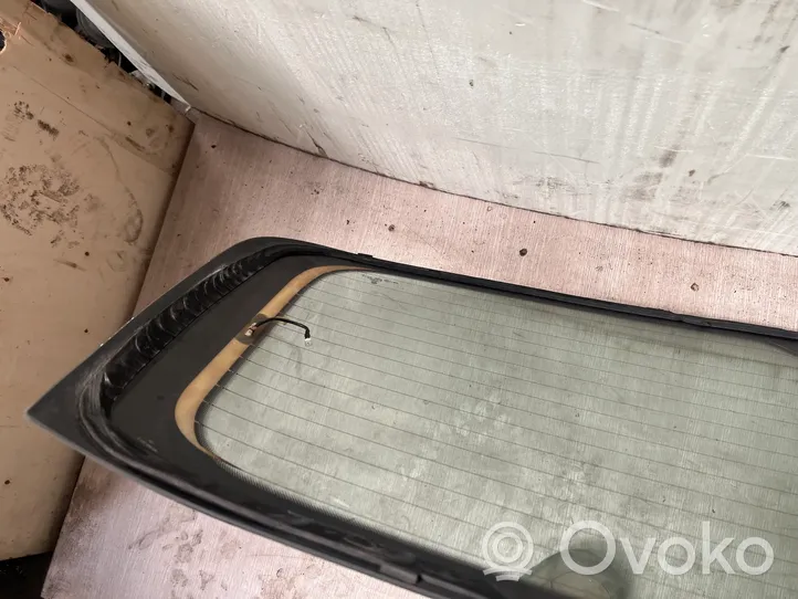 Volkswagen Golf IV Rear windscreen/windshield window 