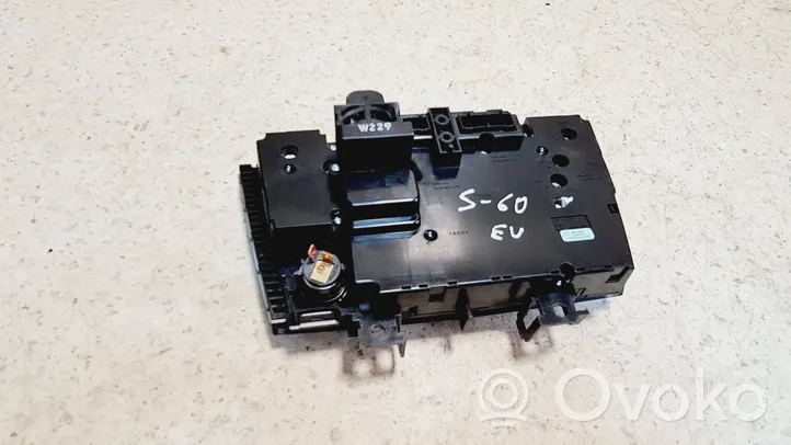 Volvo S60 Air conditioning/heating control unit 8691950