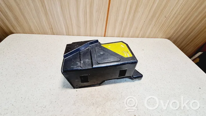 Volvo S60 Couvercle de boîtier de batterie 8622335