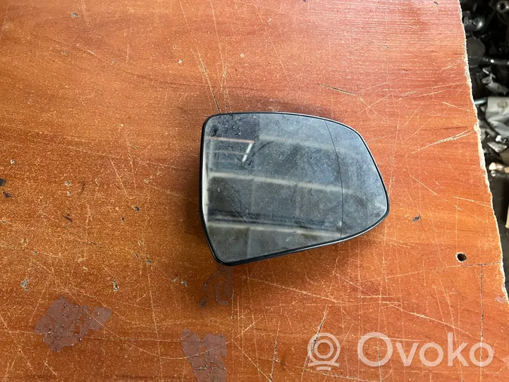 Ford Focus Verre de rétroviseur latéral 212834346