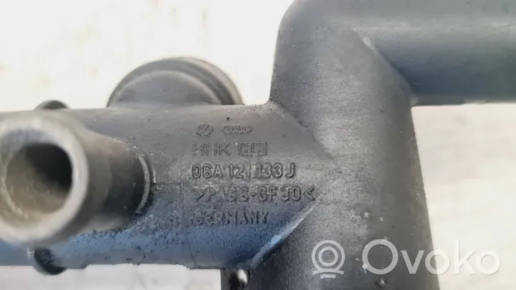 Audi TT Mk1 Moottorin vesijäähdytyksen putki/letku 06A121133J