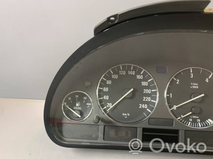 BMW 5 E39 Compteur de vitesse tableau de bord 8375675
