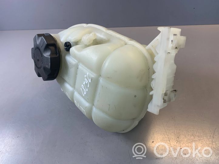 BMW 3 F30 F35 F31 Vase d'expansion / réservoir de liquide de refroidissement 7609468